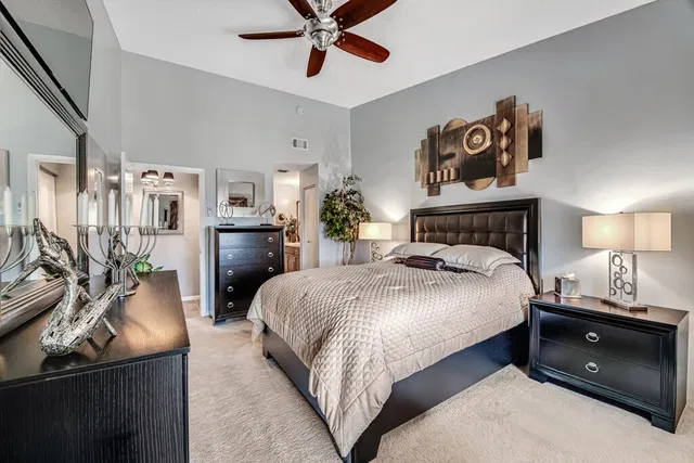Unit 1223 photo 15