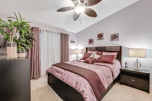 Unit 1223 photo 17