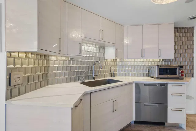 The Plaza of The Palm Beaches Unit 16a photo 11