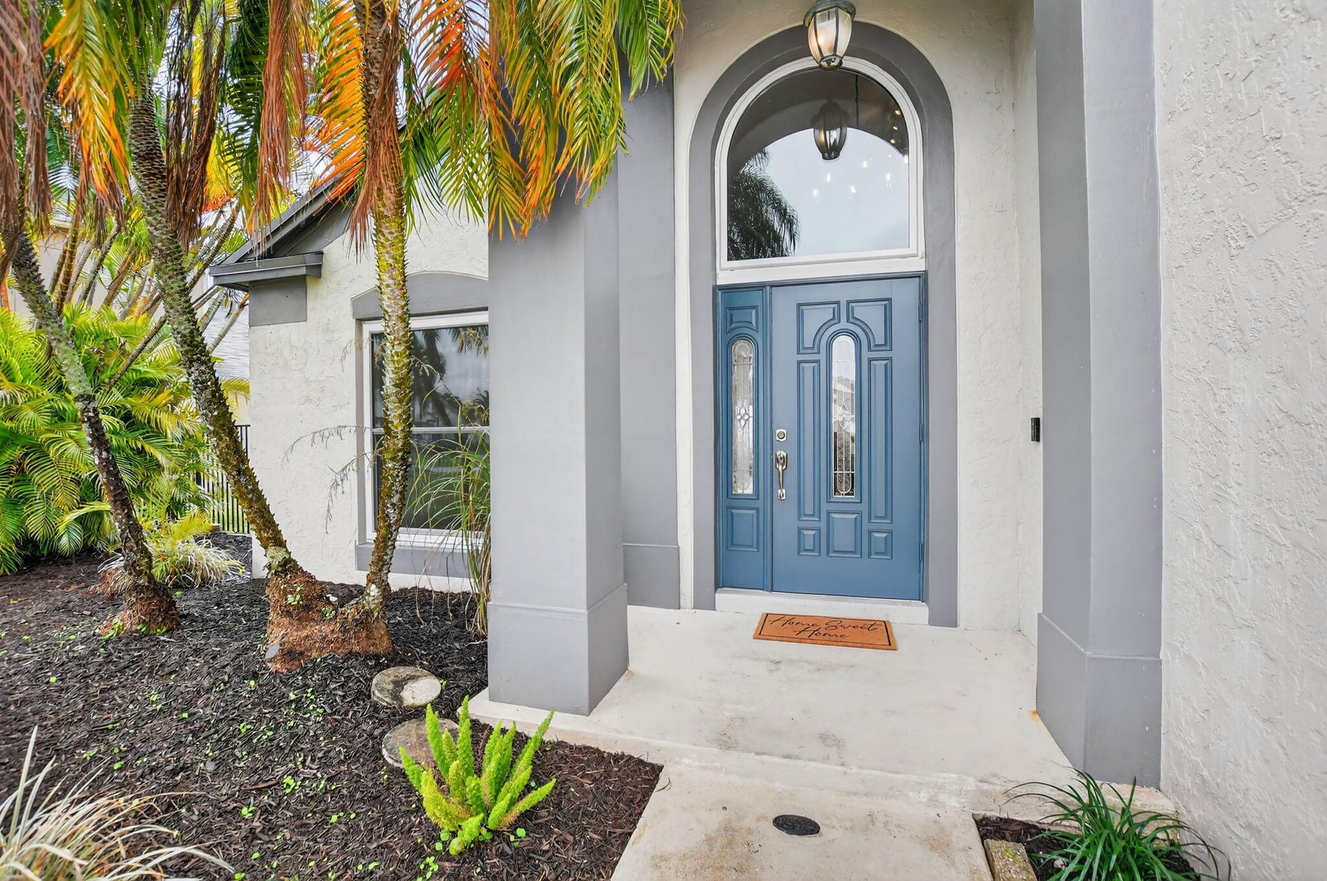 Residence photo 2