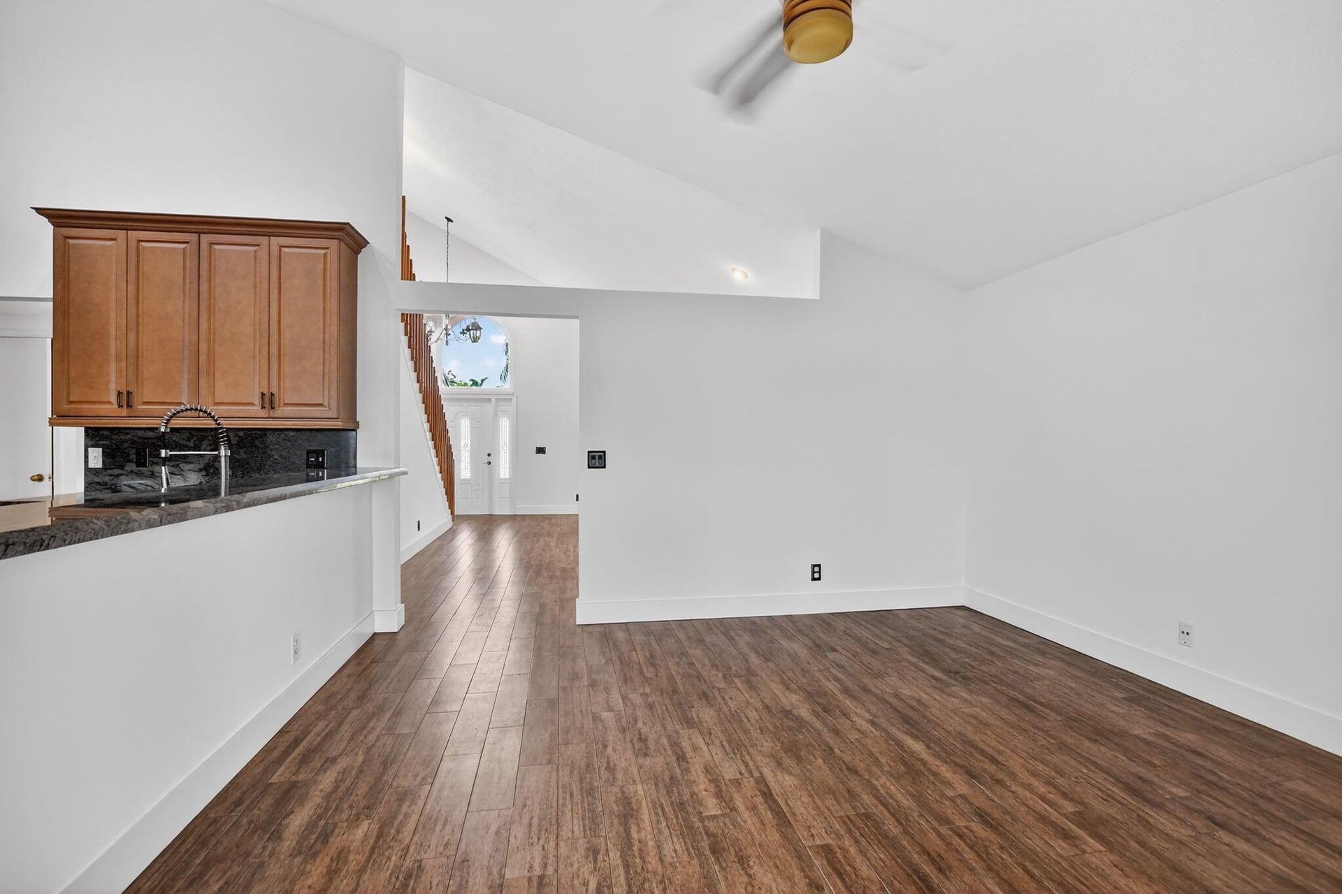 Residence photo 5
