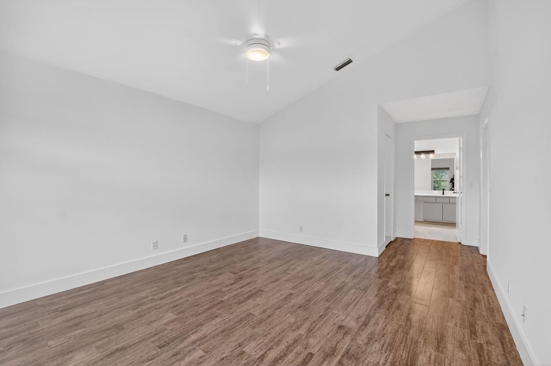 Residence photo 11