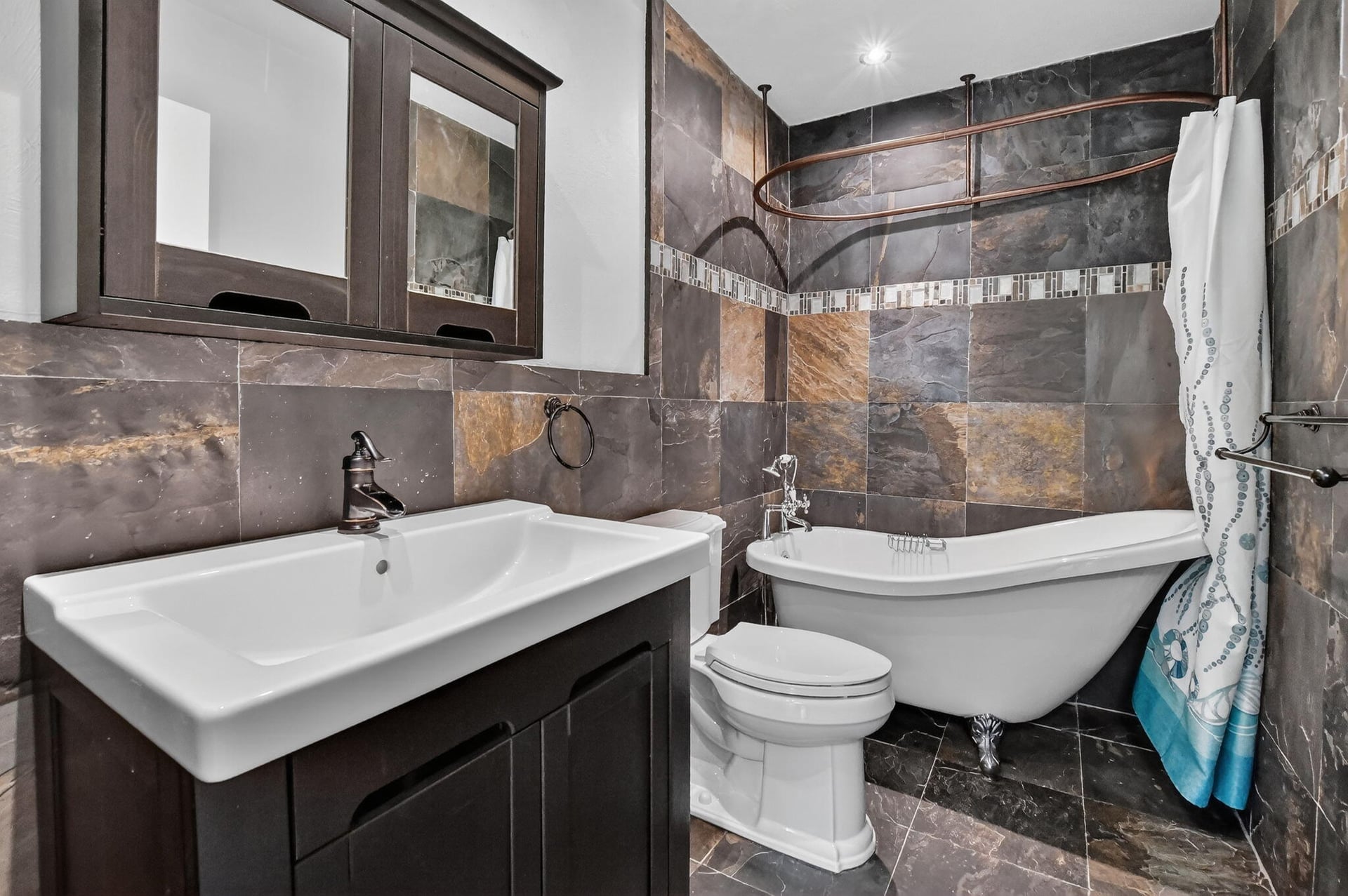 Residence photo 19