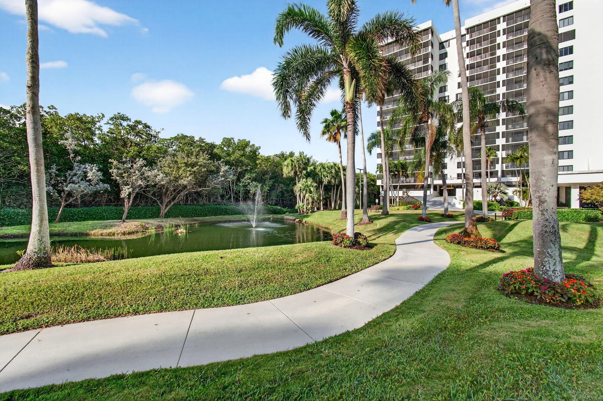 3420 S Ocean Unit 5z photo 2