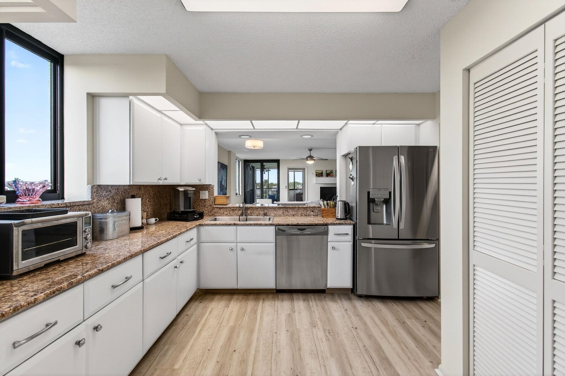 3420 S Ocean Unit 5z photo 32