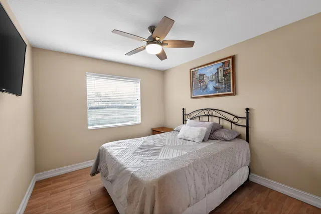 Residence photo 17