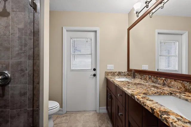 Residence photo 18