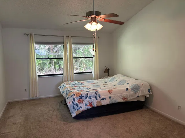 Residence photo 11