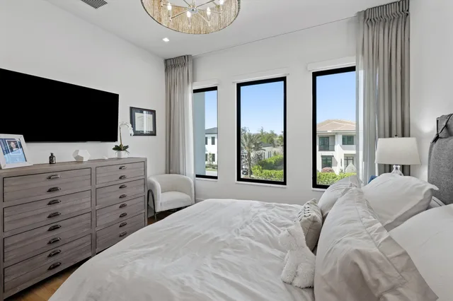 Residence photo 34