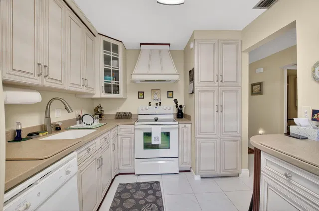 Boca Lago Country Club Homes Unit 23g photo 10
