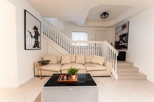 Residence photo 4