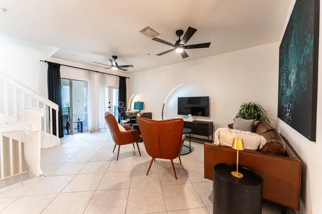 Residence photo 15