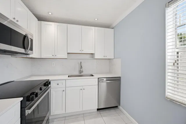 Residence photo 4