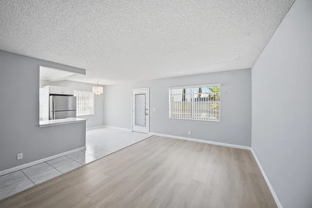 Residence photo 6
