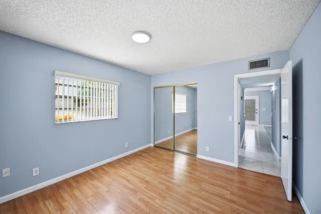 Residence photo 17