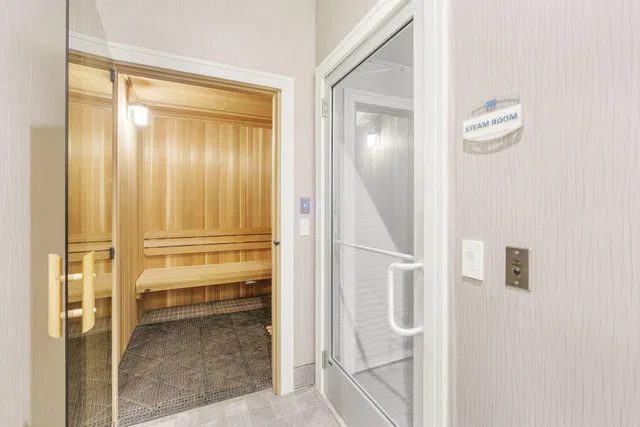 Residence photo 69