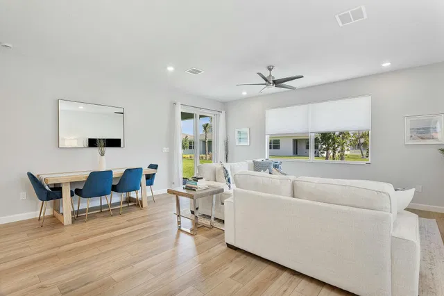Residence photo 6