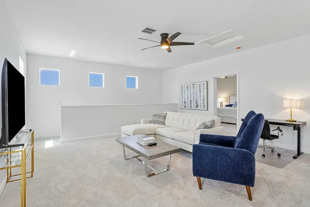 Residence photo 17