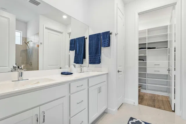 Residence photo 28