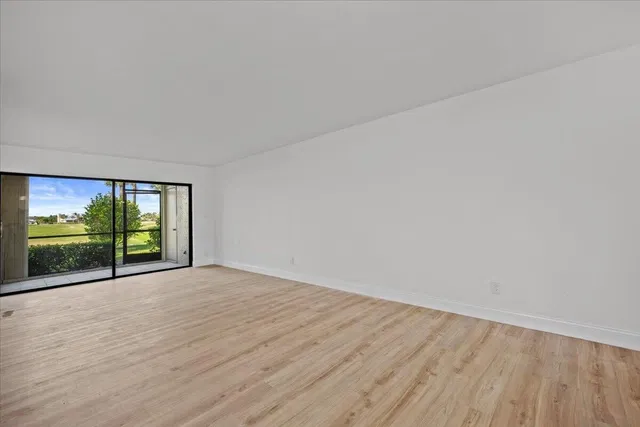 Eastpointe Country Club Unit 101 photo 10