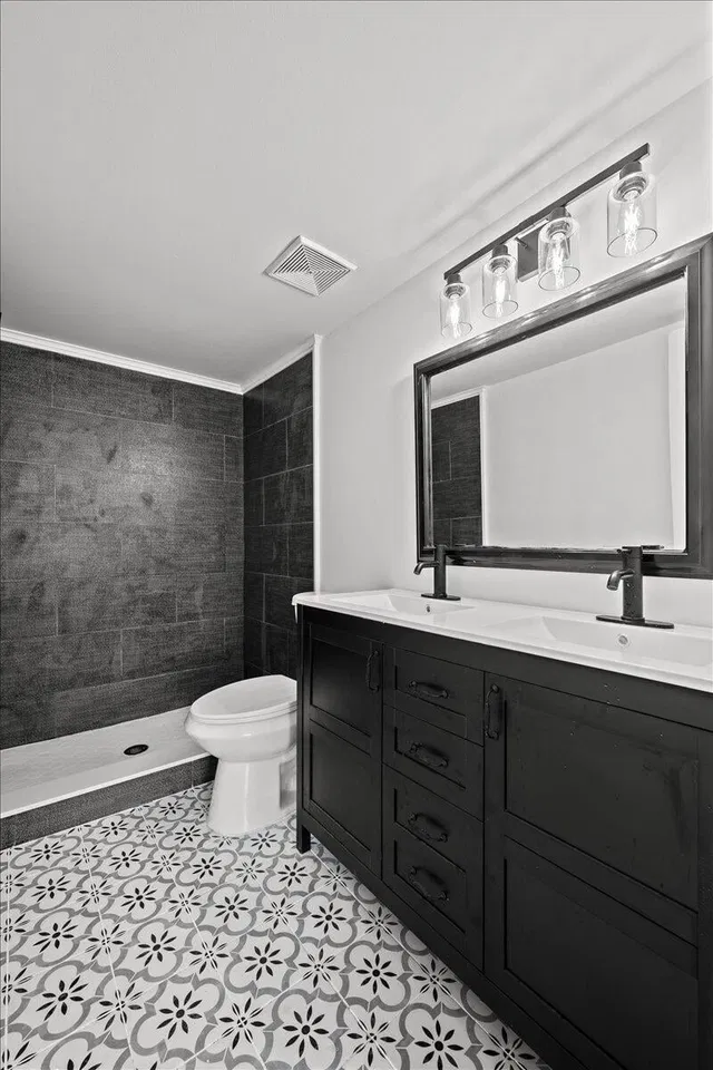 Eastpointe Country Club Unit 101 photo 16