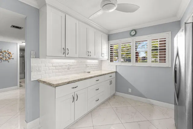 Eastpointe Country Club Unit 102 photo 5