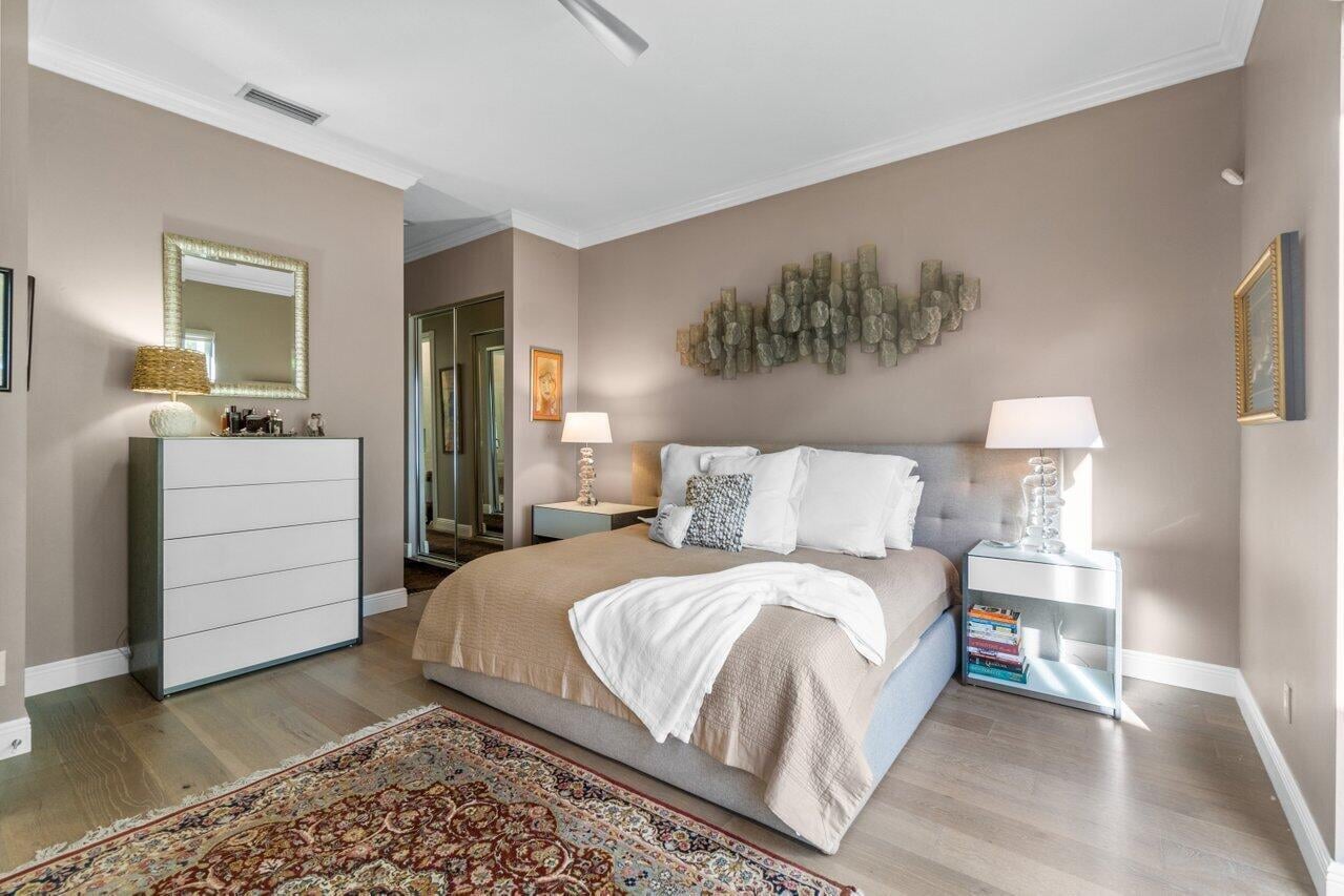 Residence photo 22