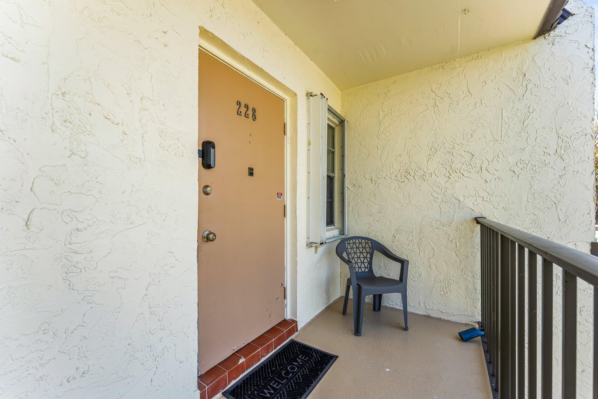 Unit 228 photo 5
