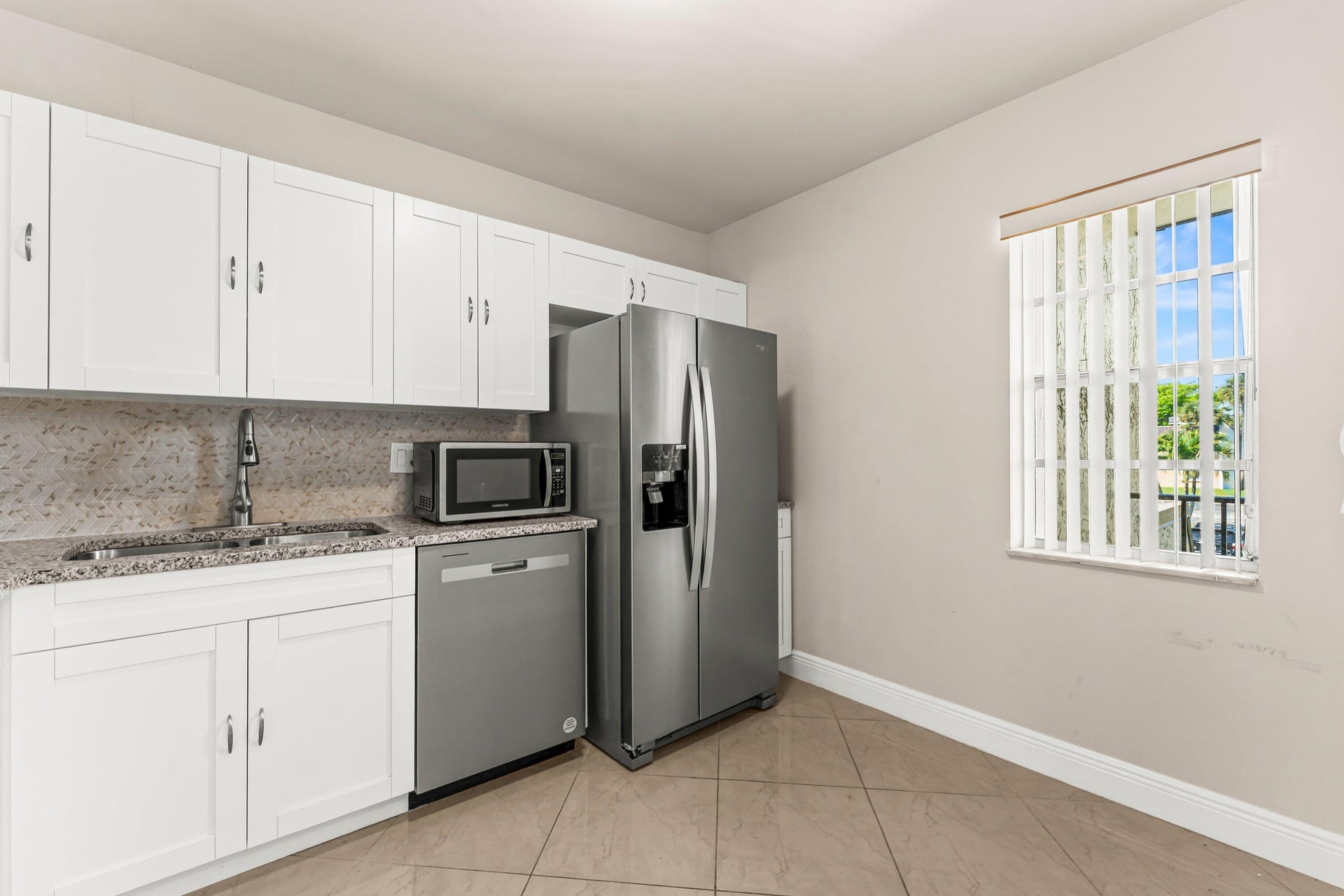 Unit 228 photo 9