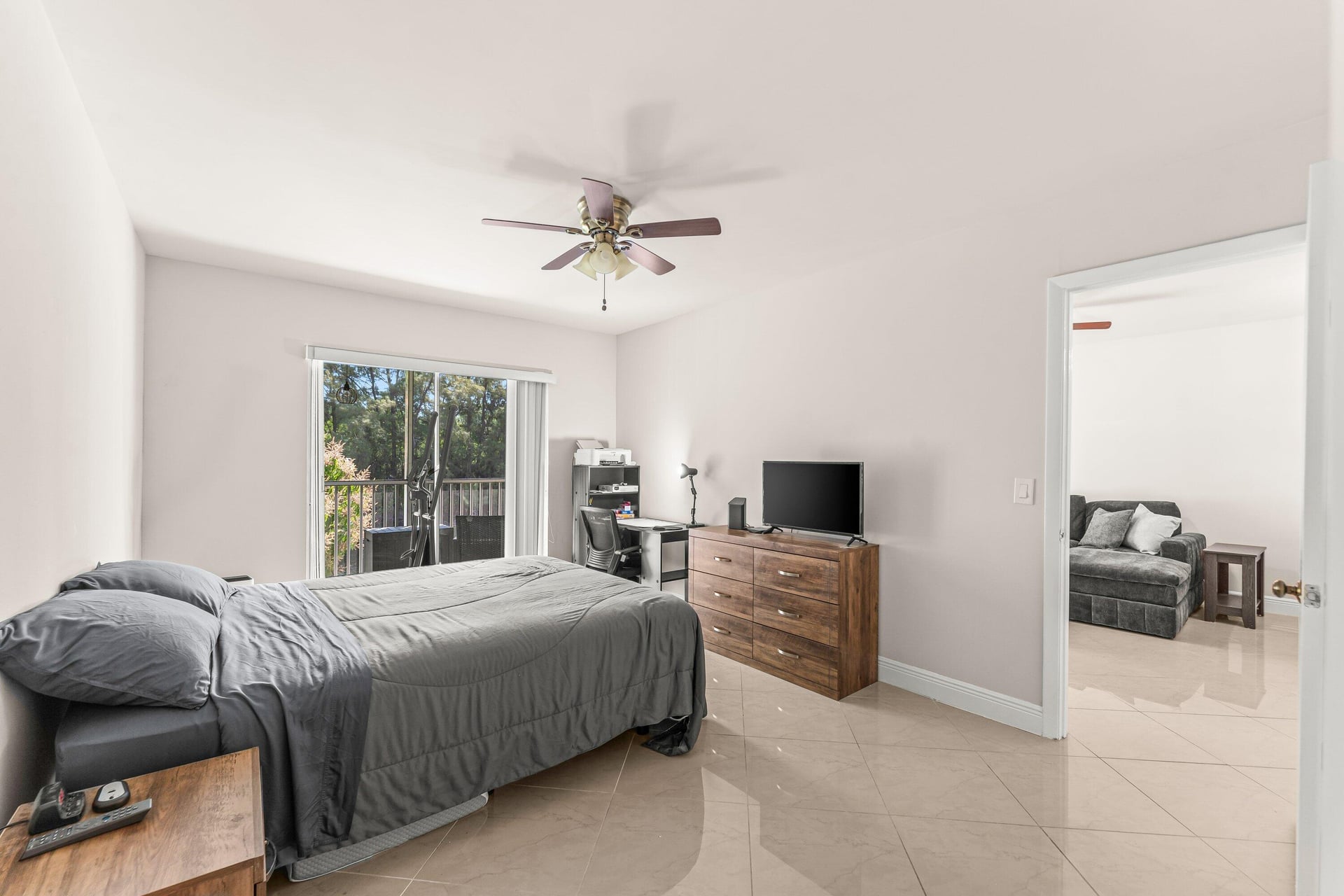 Unit 228 photo 21