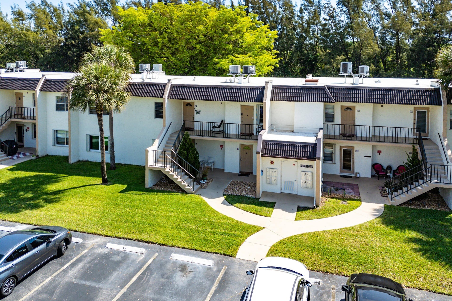 Unit 228 photo 33