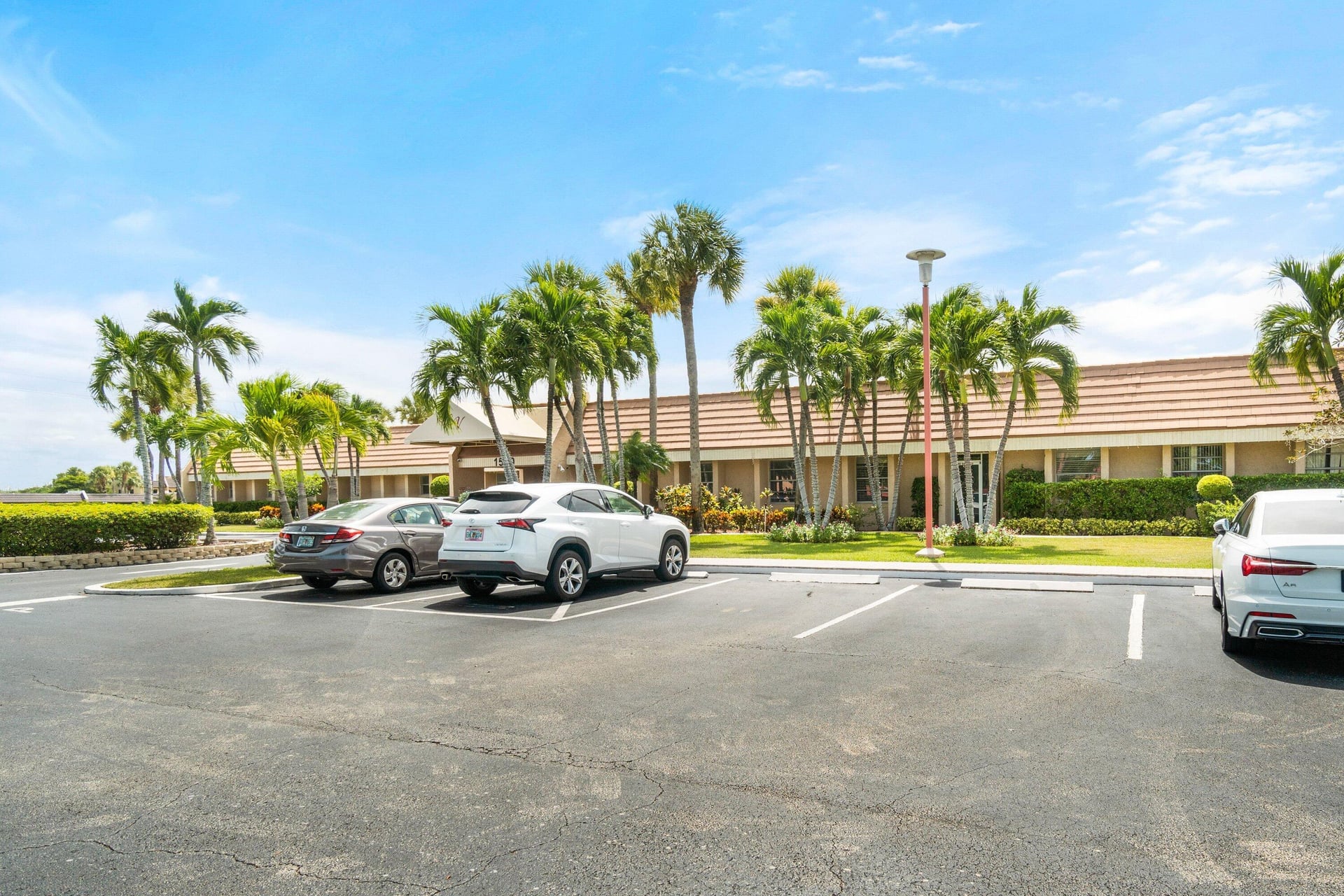 Unit 228 photo 48