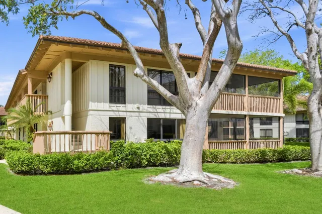 PGA National Palm Beach Gardens Residence photo 29