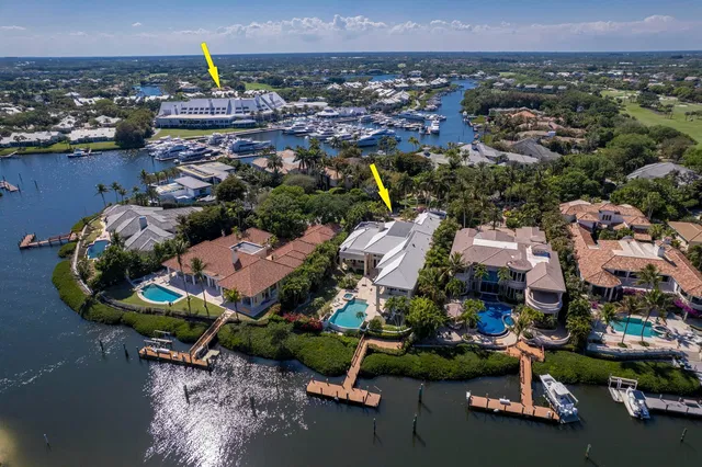 Admirals Cove Residence photo 7