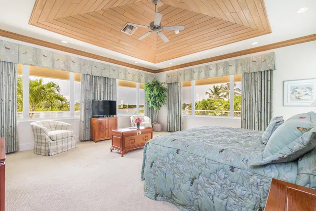 Admirals Cove Residence photo 15