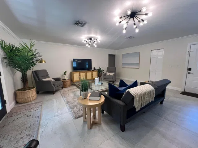 Residence photo 14