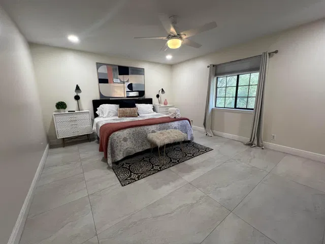 Residence photo 20