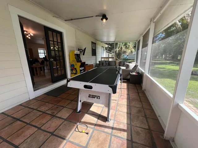 Residence photo 30