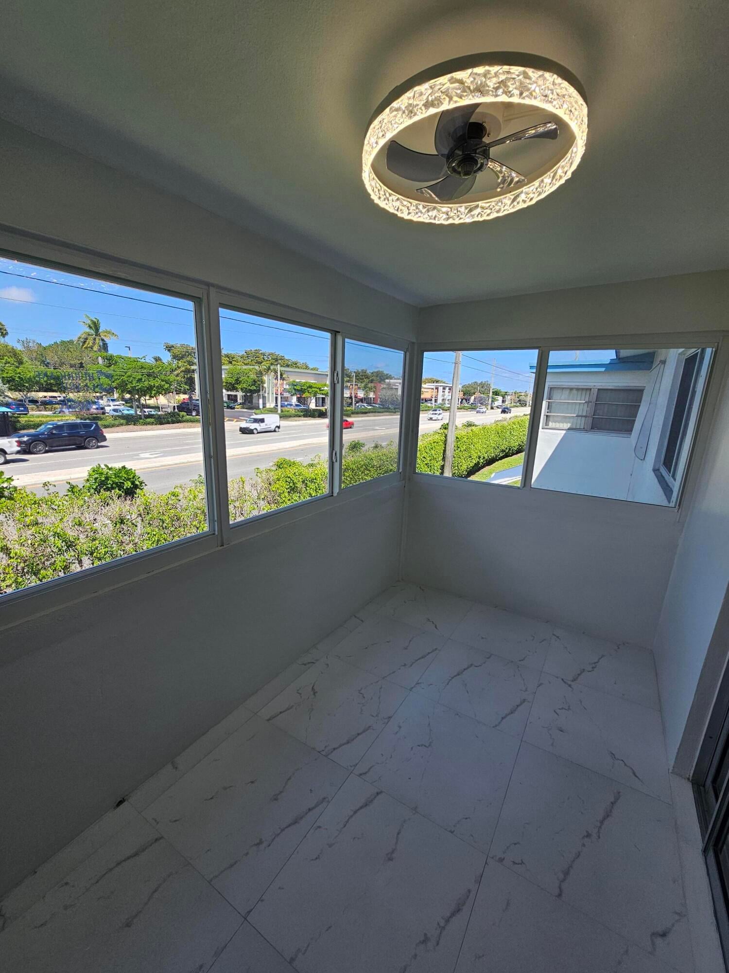 Unit 208 photo 16