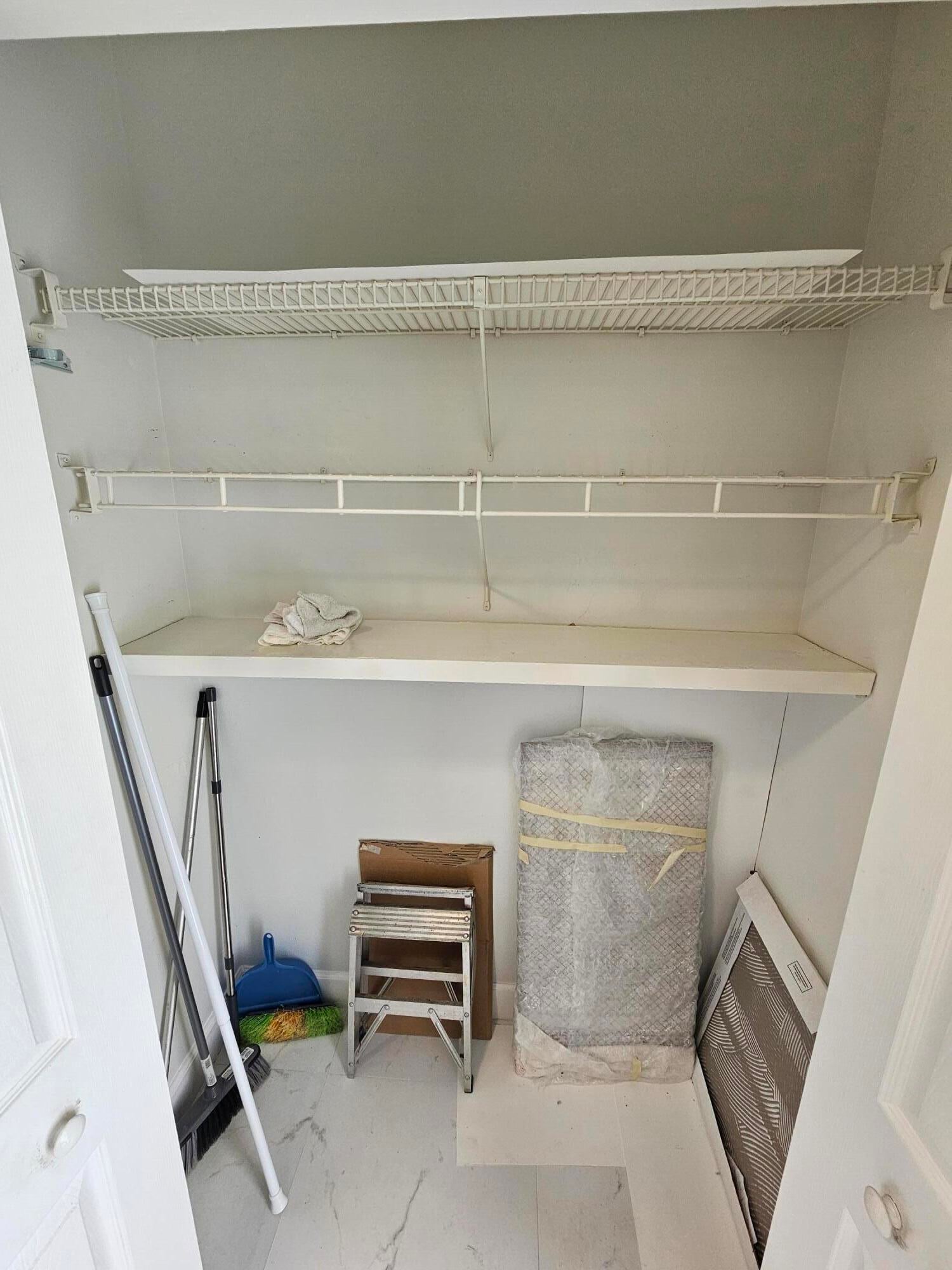 Unit 208 photo 17
