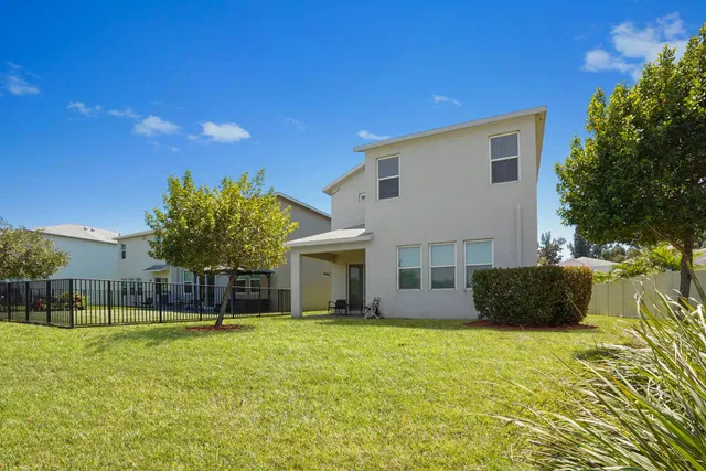 Residence photo 6