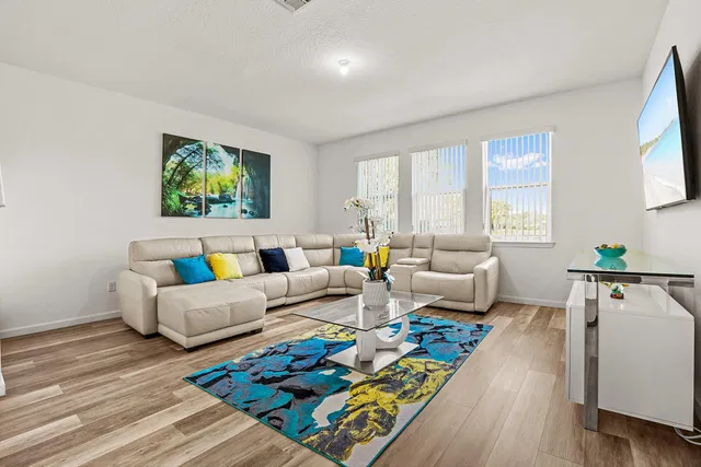 Residence photo 14
