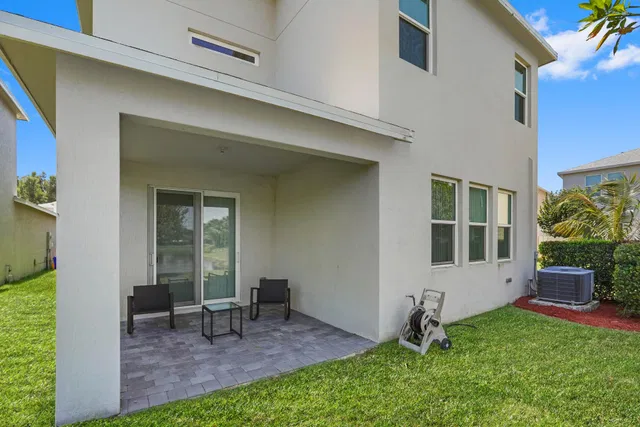 Residence photo 37