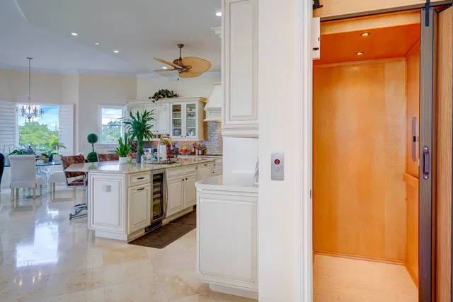 Singer Island Residence photo 12