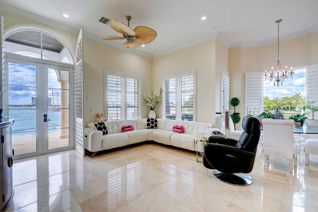 Singer Island Residence photo 16