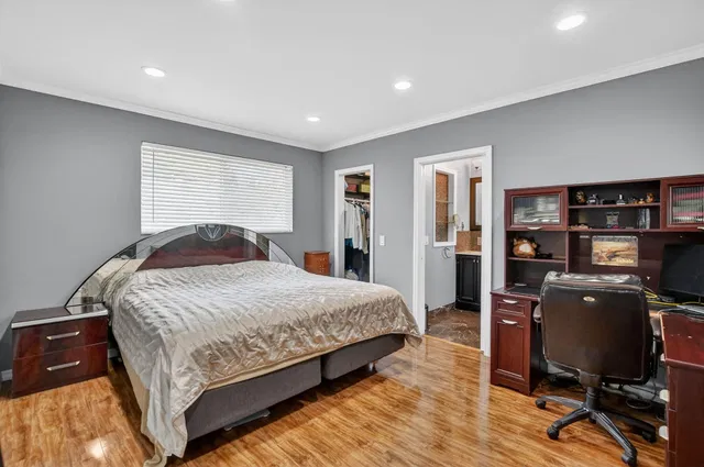 Residence photo 26