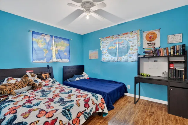 Residence photo 37