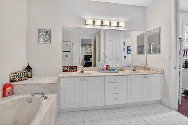 Saturnia Boca Raton Residence photo 41