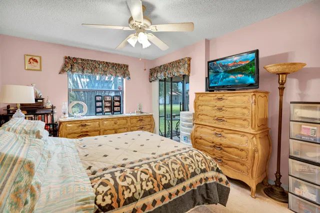Unit 102 photo 14