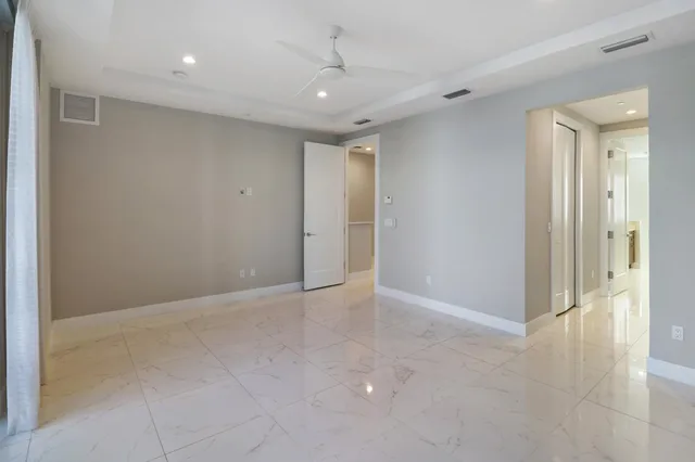 Moderne Boca Residence photo 26
